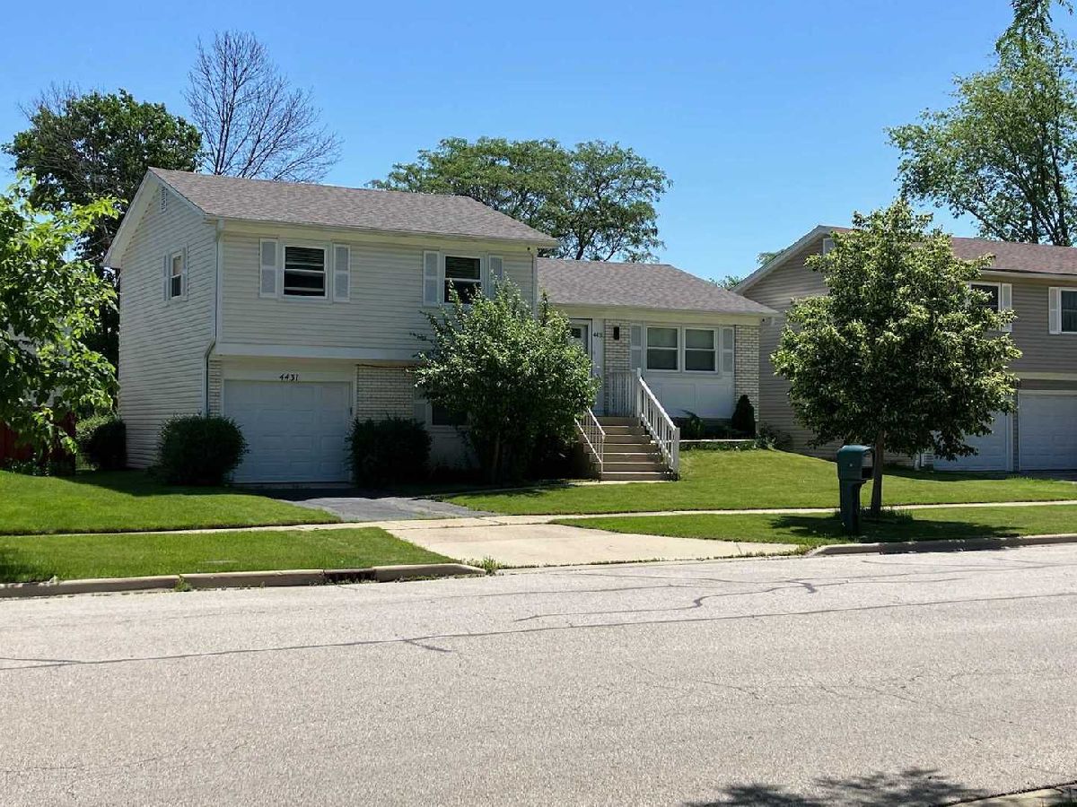 Homes Rented Harpers Landing Hoffman Estates Illinois, 4431 Olmstead