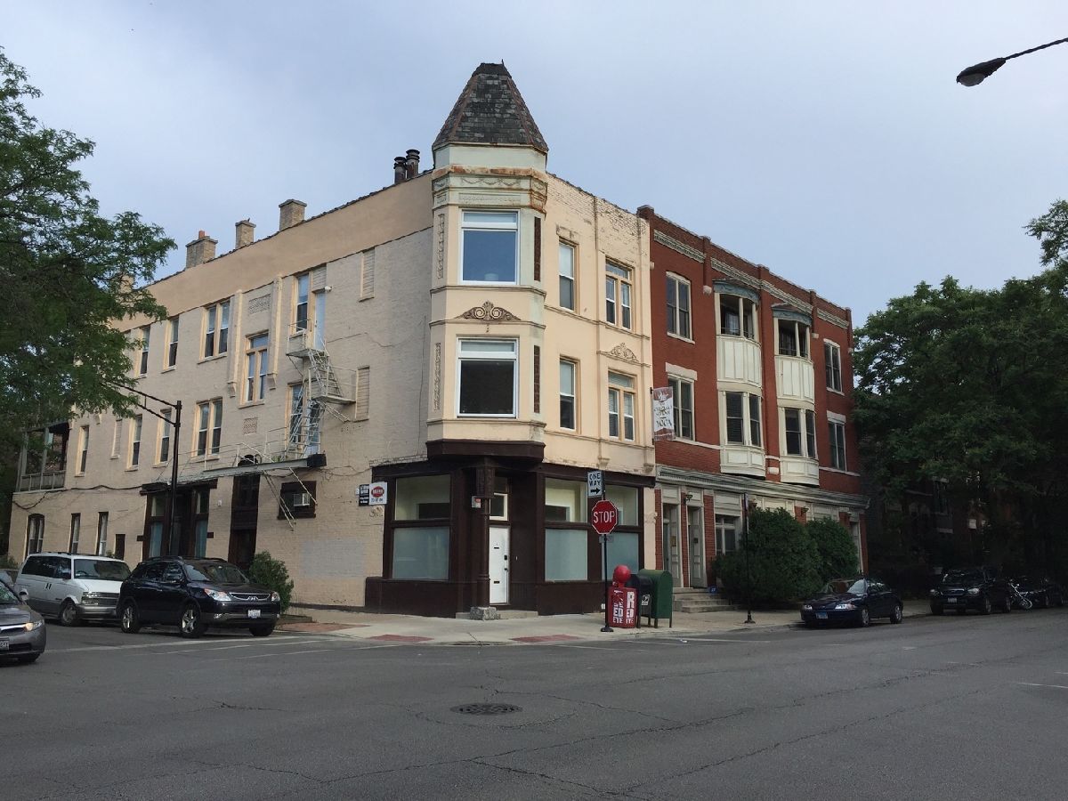 Condominiums & Homes Rented Depaul Chicago Illinois, 2059 Racine