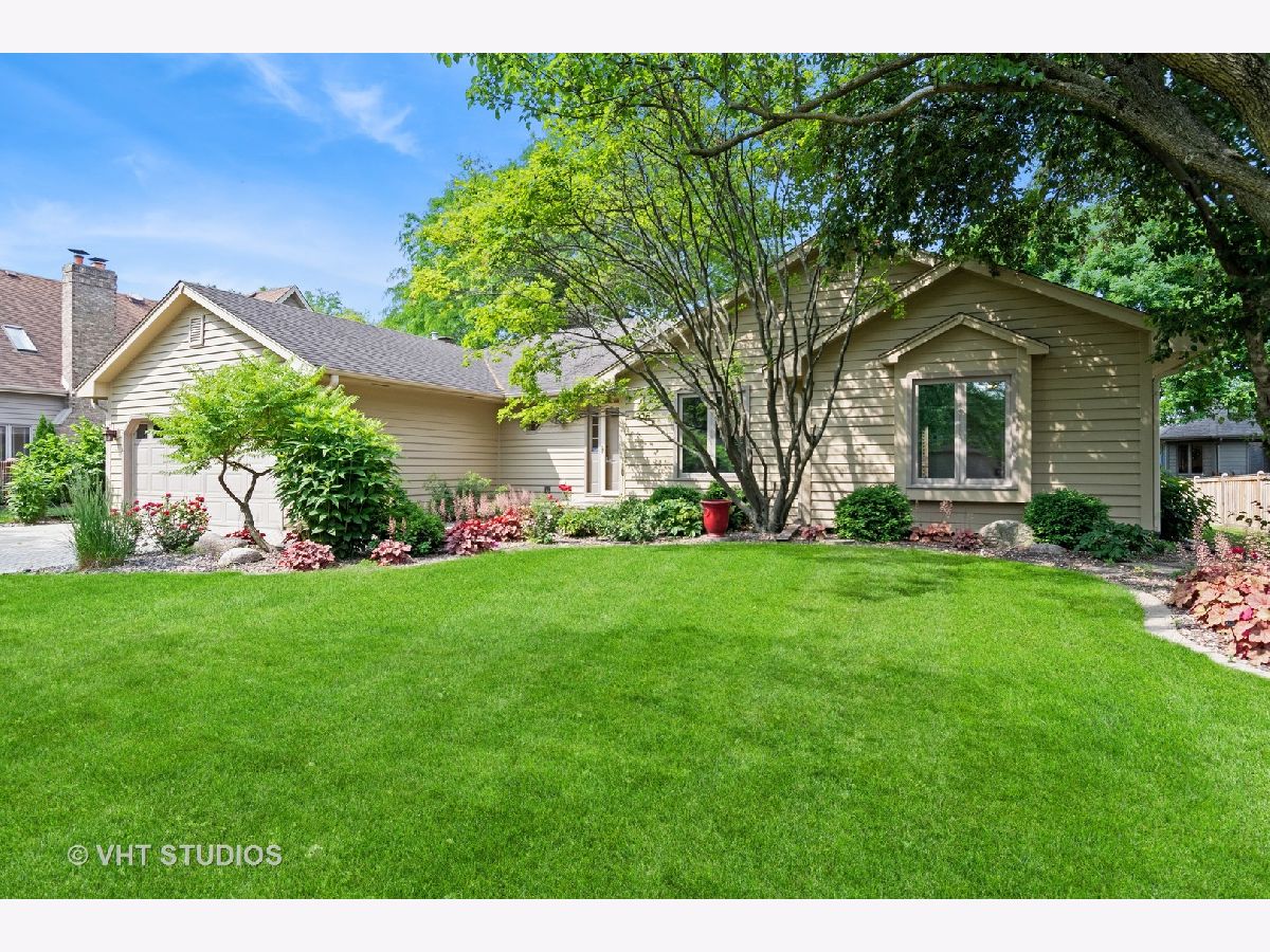 Homes & Condos & Townhomes Sold Mill Race Creek Oswego Illinois, 421 Stonemill