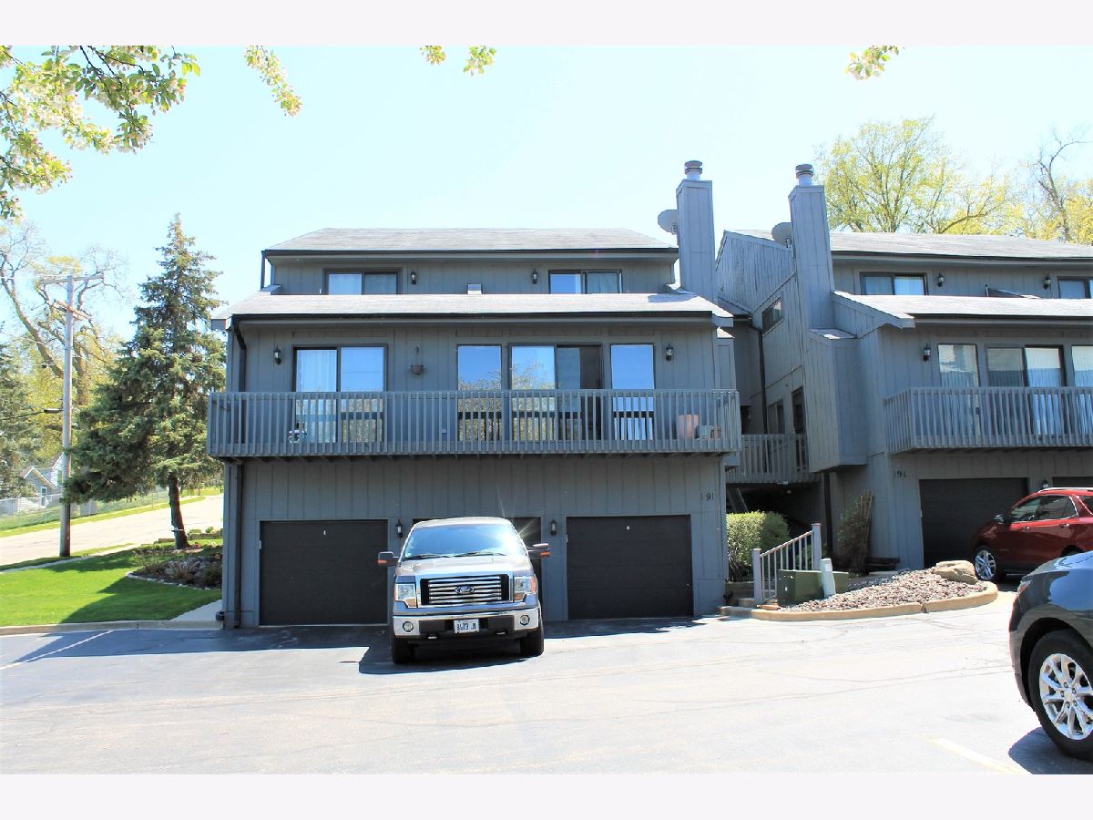 Condominiums Sold Diamond Harbor Fox Lake Illinois, 191 Howard