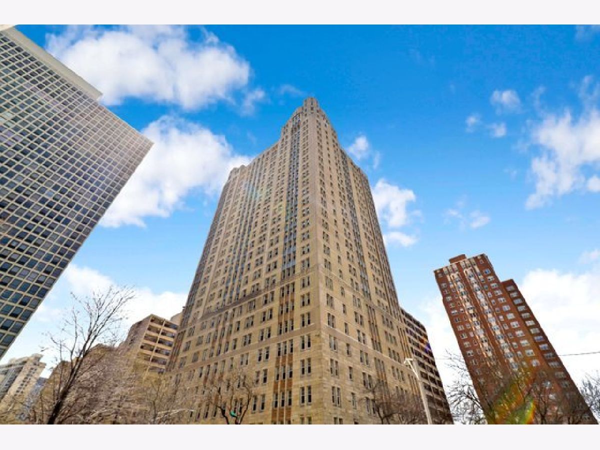 Condominiums Sold 5000 East End Building Chicago Illinois, 5000 East End