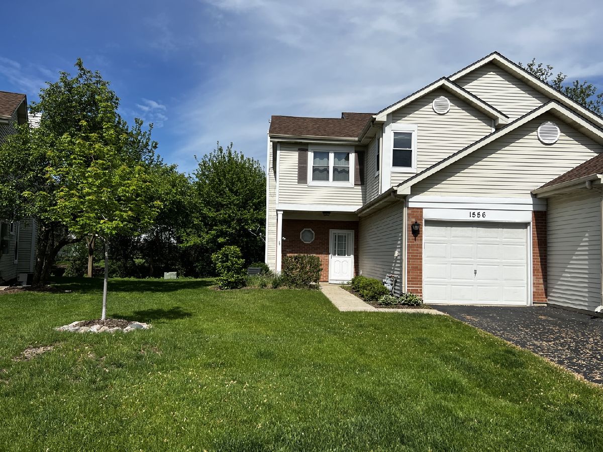 Townhomes Rented Darien Lake Darien Illinois, 1556 Darien Lake