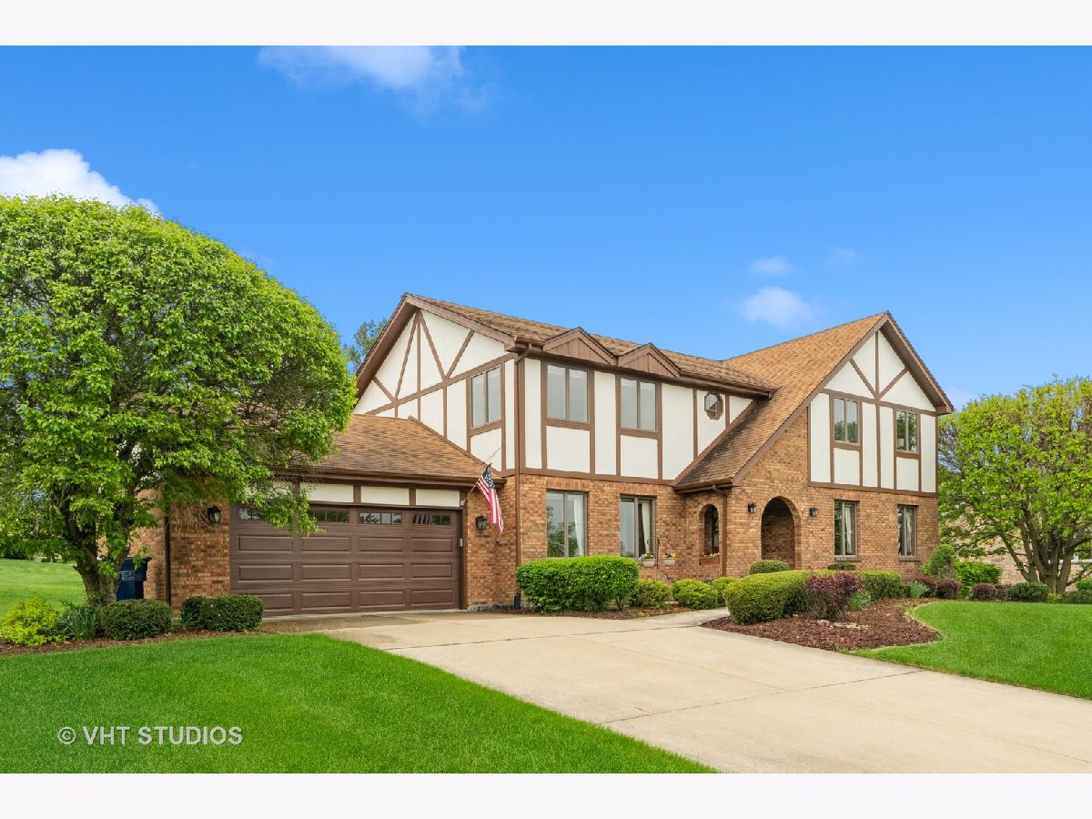 Homes Sold Old Oak Estates Homer Glen Illinois, 13263 Long Run