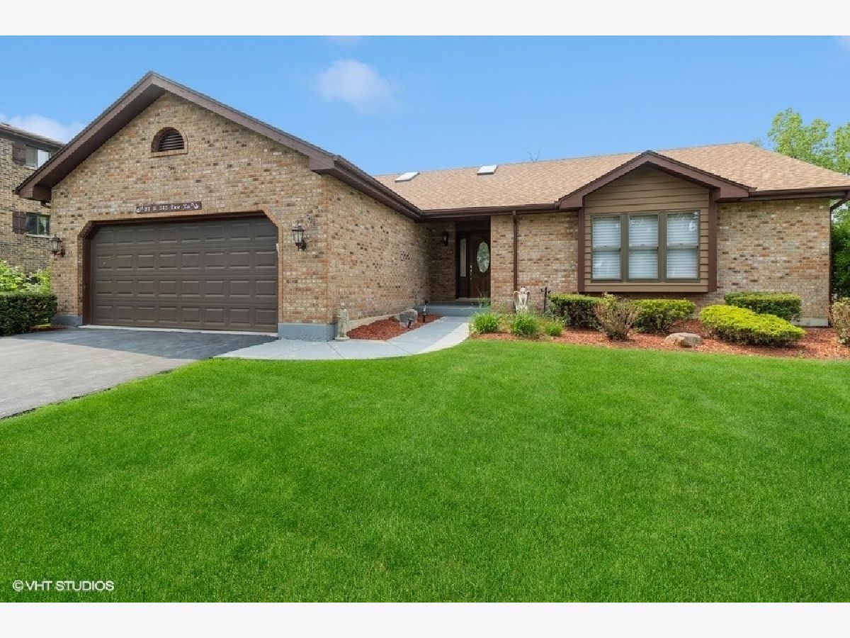 Homes & Condominiums Sold Nordic Park Itasca Illinois, 21W315 Tee