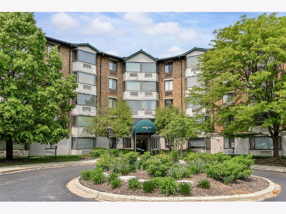 Condominiums Sold Greenbriar Place Glen Ellyn Illinois, 470 Fawell
