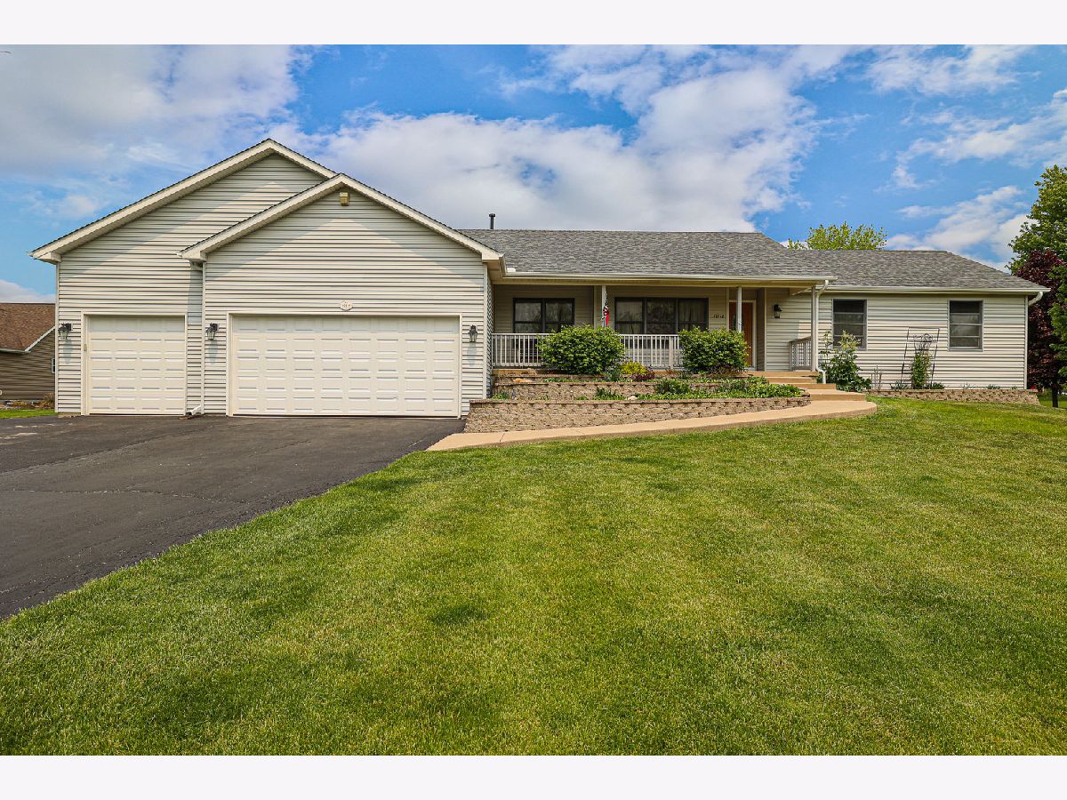 Homes Sold Thoroughbred Estates Woodstock Illinois, 10118 Arabian