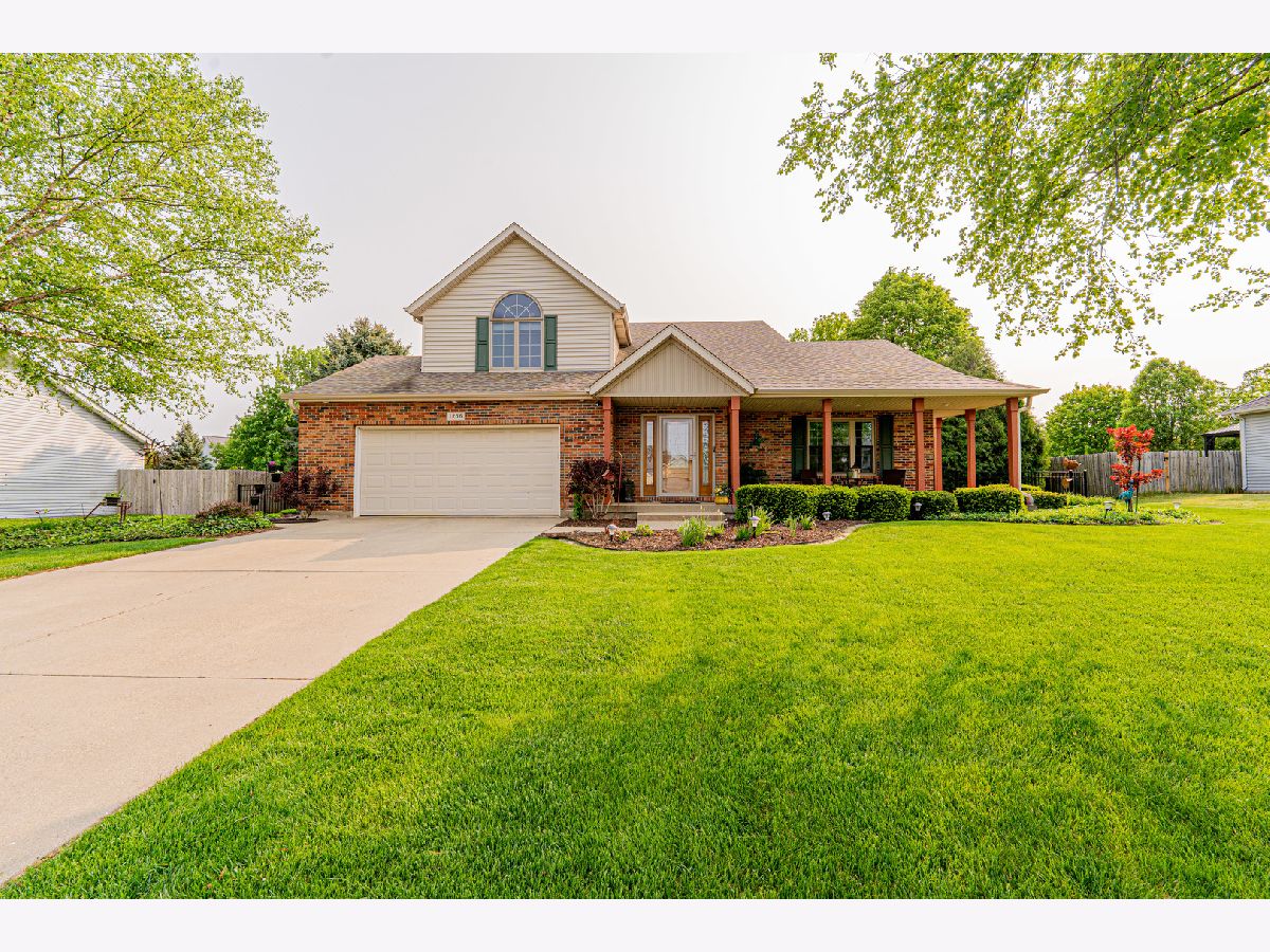 Homes & Townhomes Sold The Knolls Dekalb Illinois, 1236 Mason