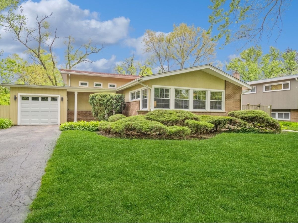 Homes Rented Deerfield Park Deerfield Illinois, 719 Pine