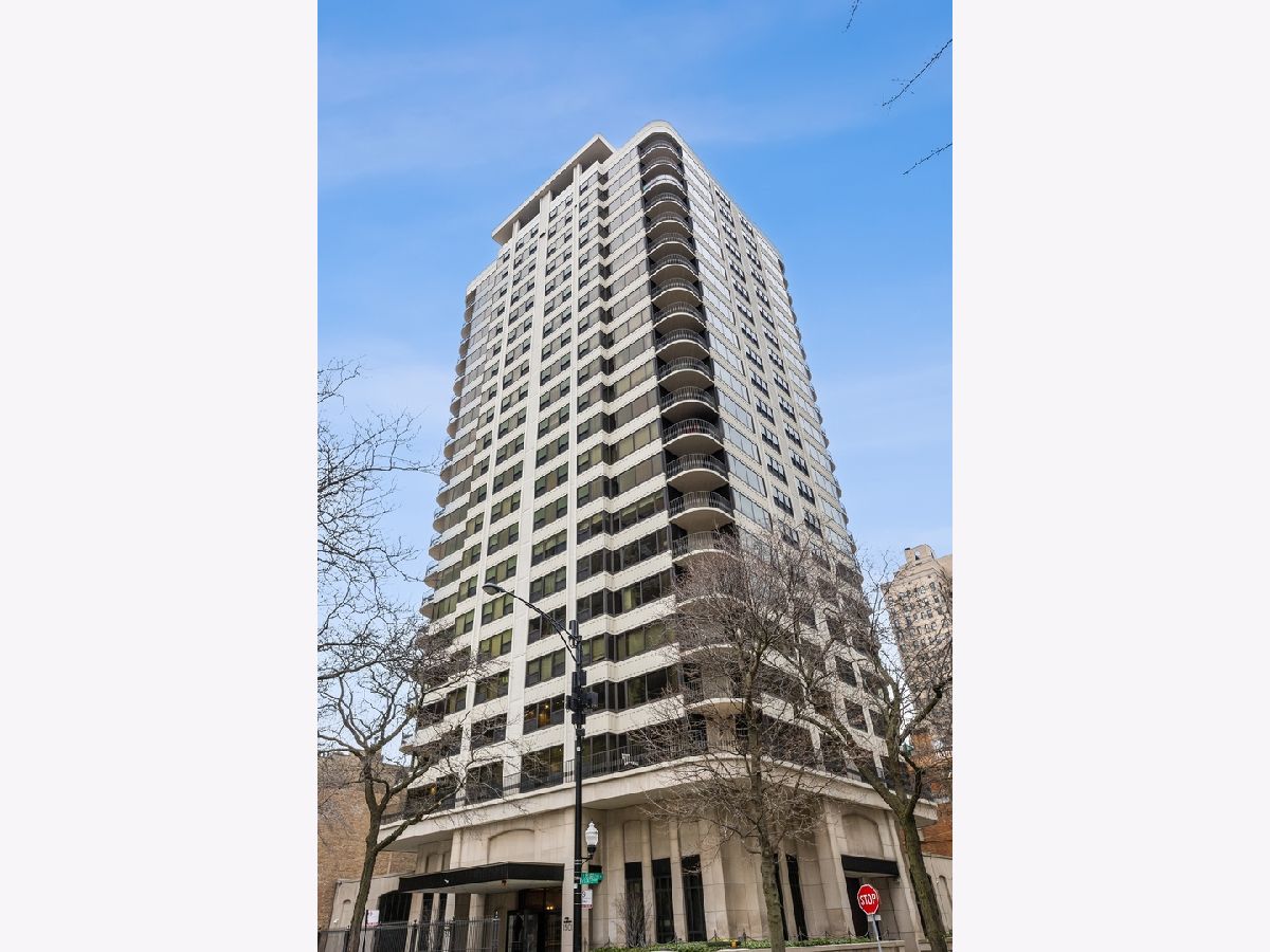 Condominiums Sold Warwick Chicago Illinois, 1501 State