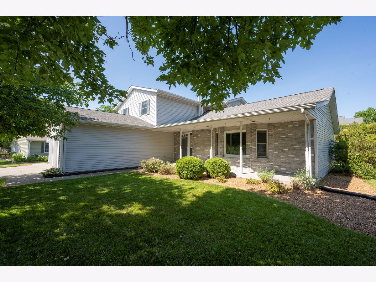 Homes Sold Riverview Mahomet Illinois, 1211 Vista View