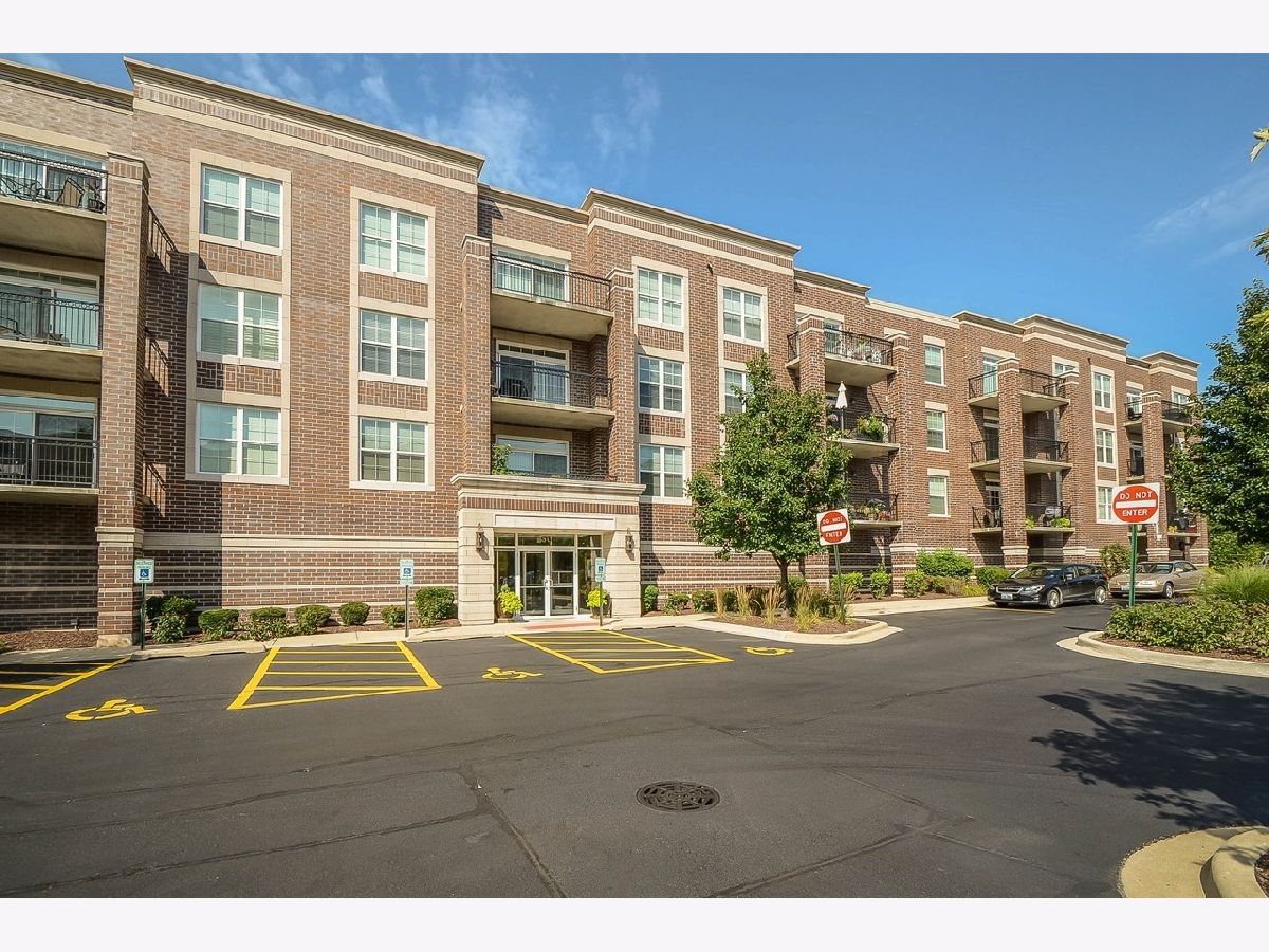 Condominiums Sold The Heritage Of Palatine Palatine Illinois, 50 Greeley
