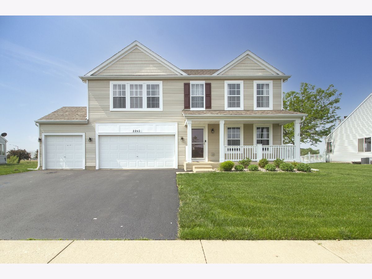 Homes Sold Summerfield Of Bradley Bourbonnais Illinois, 2242 Crescent