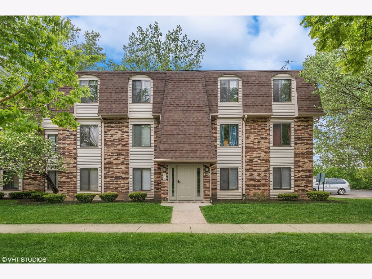 Condominiums Sold Court Of Shorewood Vernon Hills Illinois, 224 Court Of Shorewood