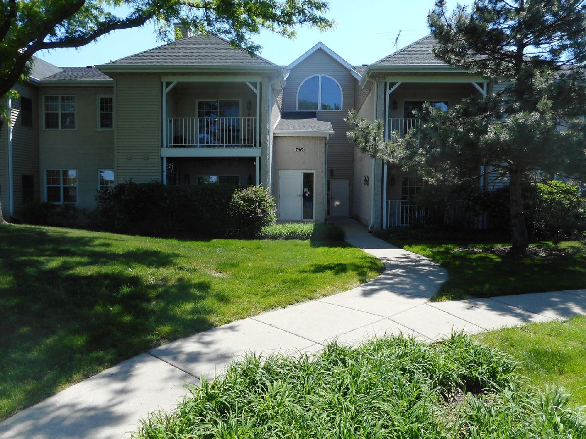 Condominiums Sold Legends Carol Stream Illinois, 786 Gary