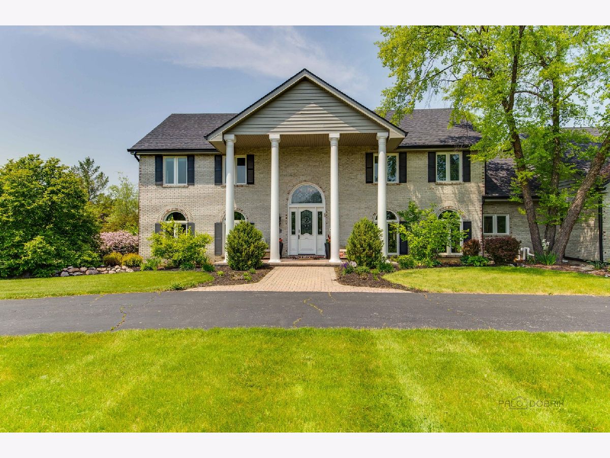 Homes Sold Greenbrier Libertyville Illinois, 350 Fox Run