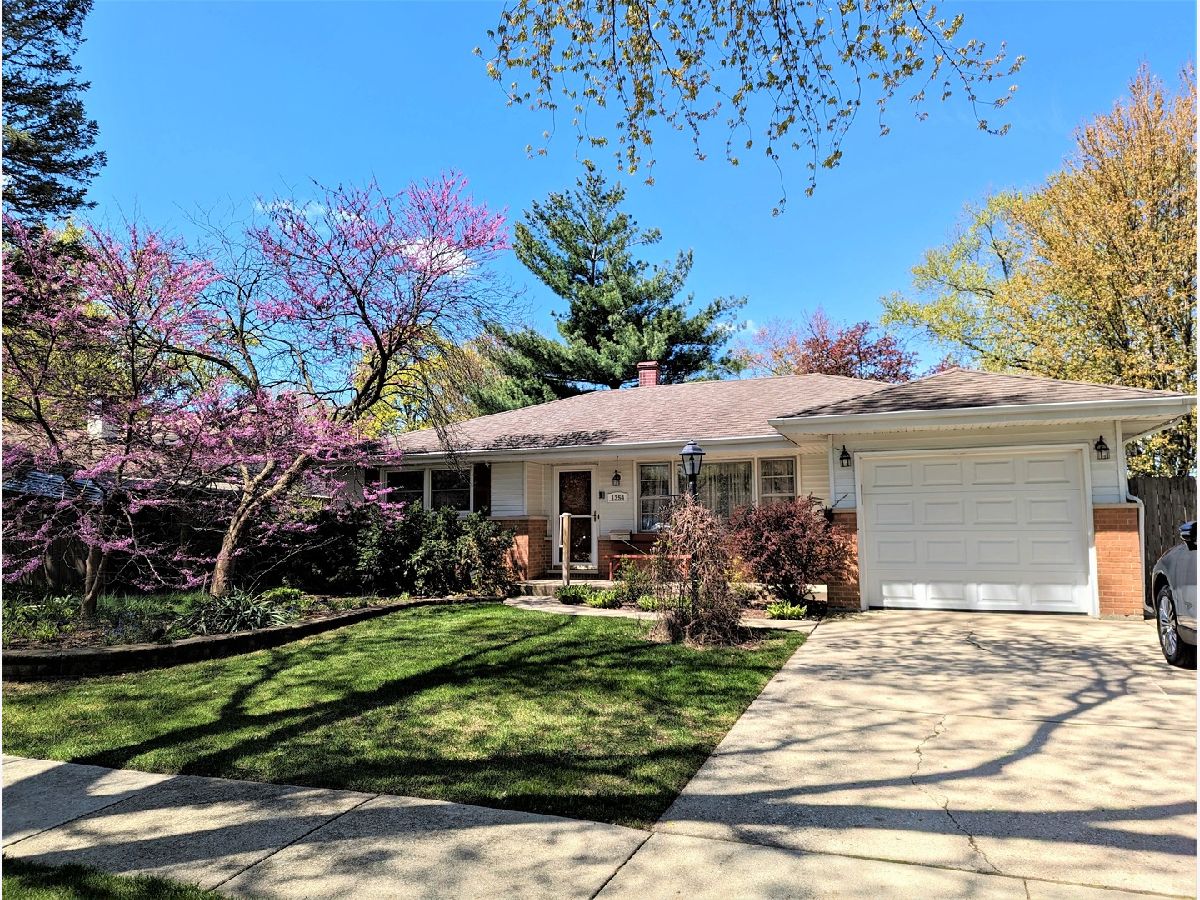 Homes Sold Blackhawk Elgin Illinois, 1354 Algonquin