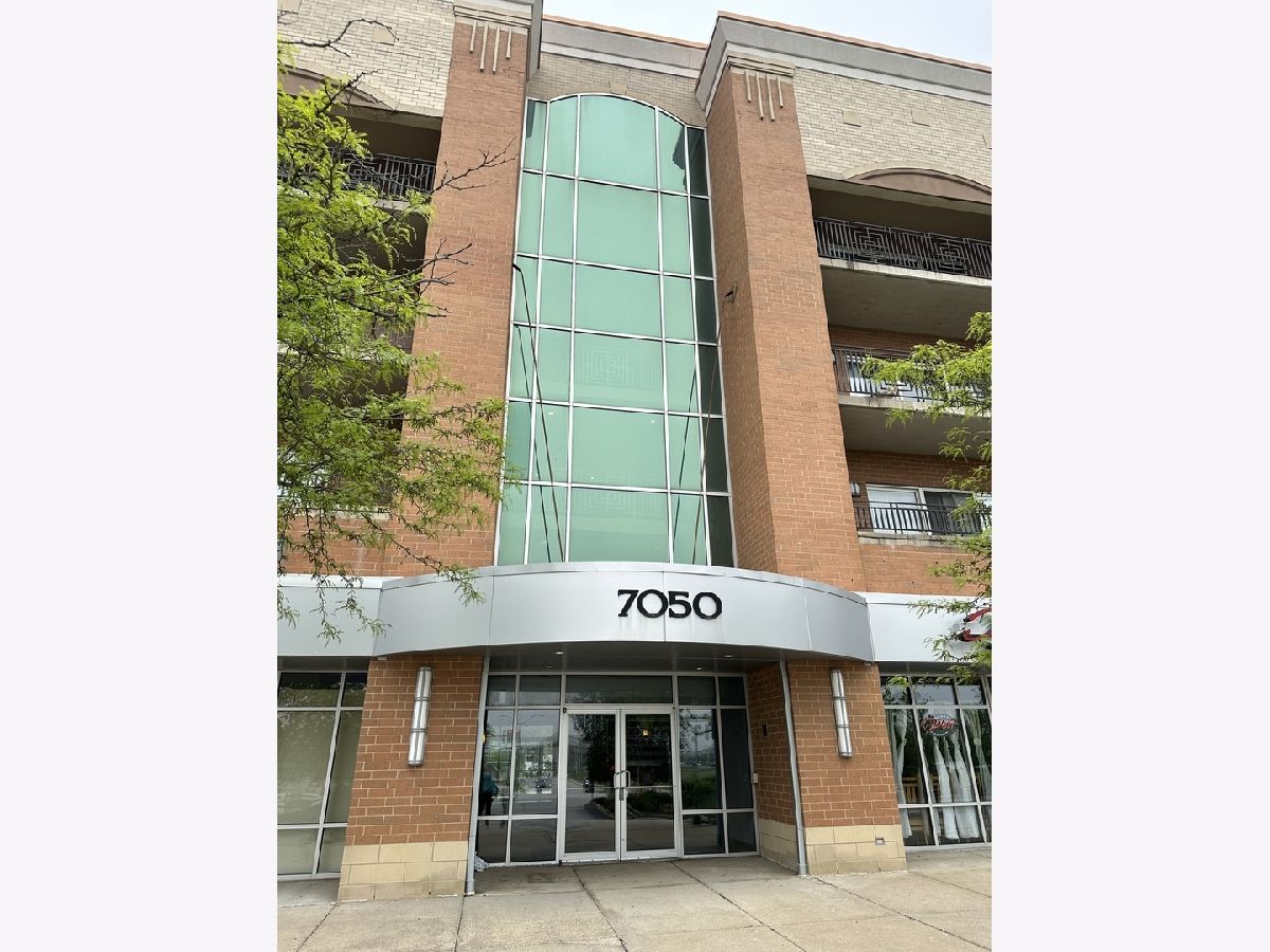 Condominiums Sold Tinley Pointe Centre Tinley Park Illinois, 7050 183rd