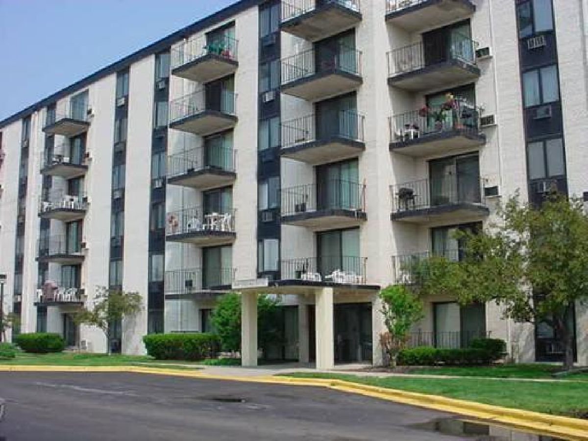 Terrace Square Niles IL, Condos & Townhomes & Homes For Sale & For Rent