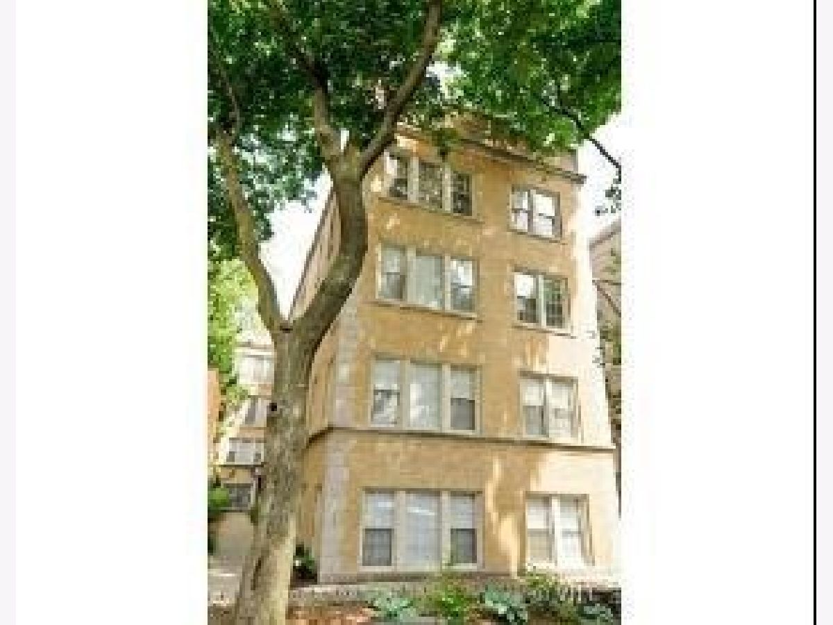 Condominiums & Homes Rented Depaul Chicago Illinois, 2215 Bissell