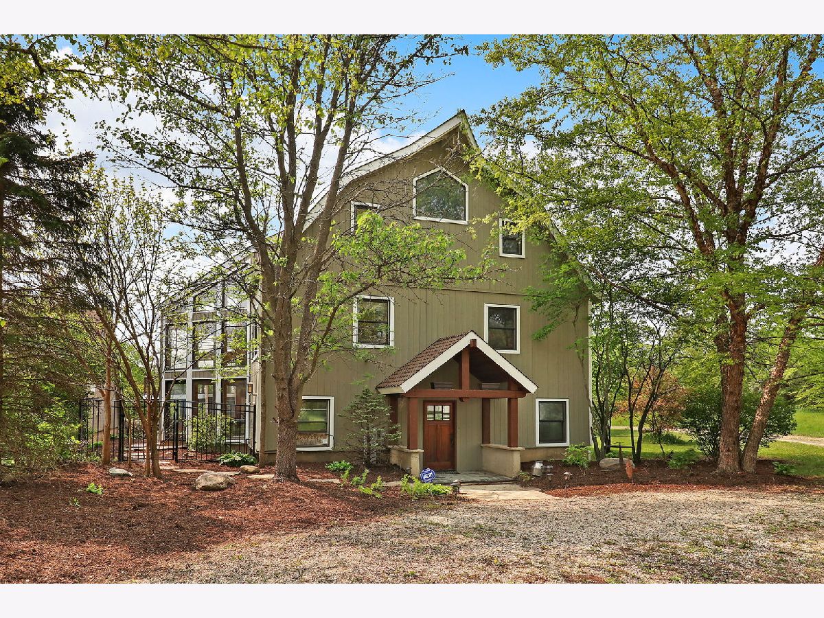 Homes Sold Haldun Grove Woodstock Illinois, 10616 Charles