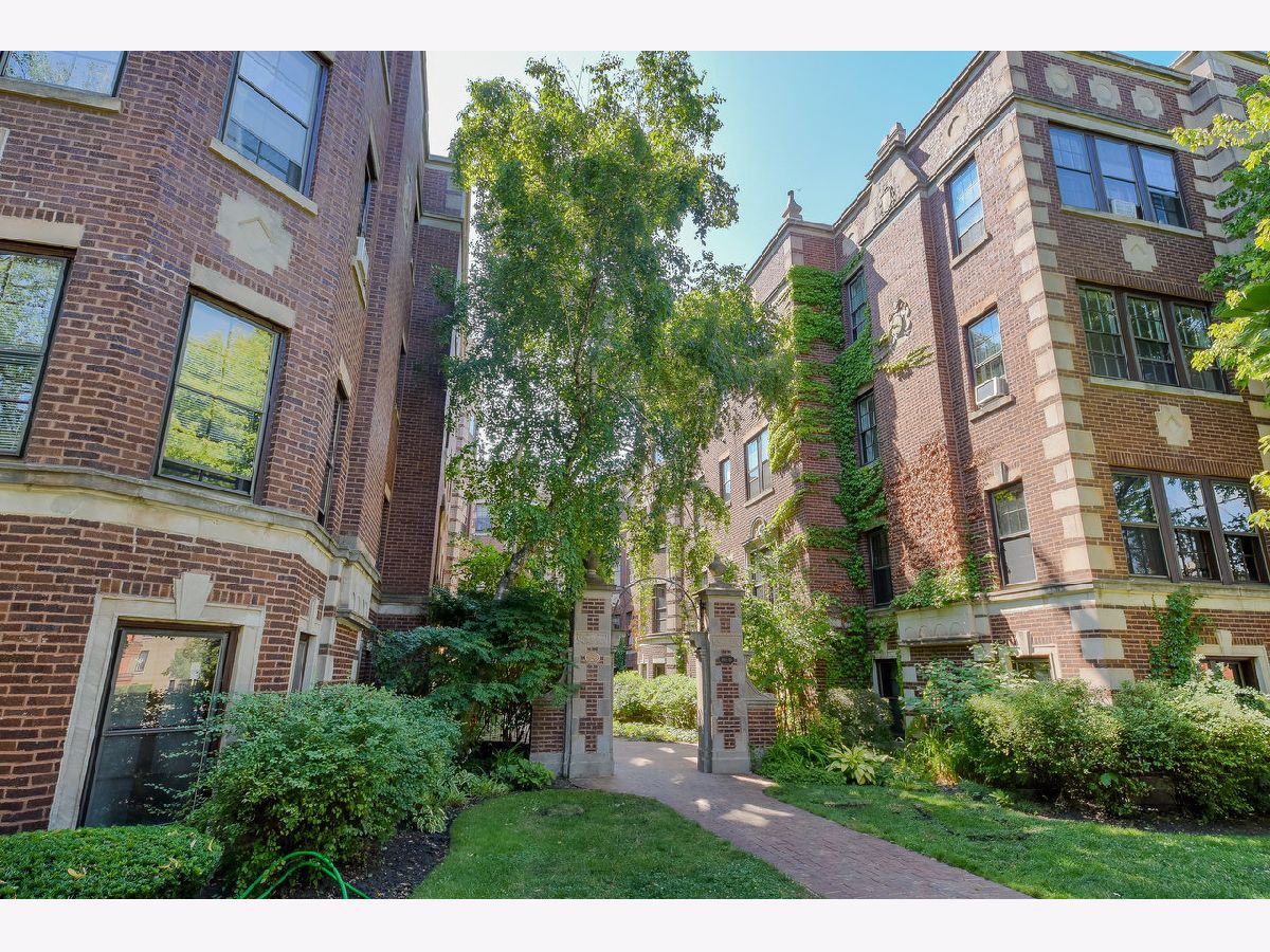 Condominiums Sold St Francis Courts Evanston Illinois, 408 Ridge
