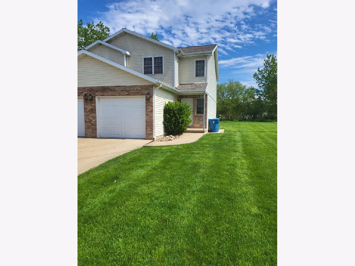  Rented Oglesby Illinois, 260 Sunset