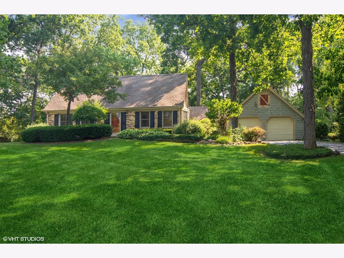 Homes Sold Woodland Estates Hawthorn Woods Illinois, 8 Hickory