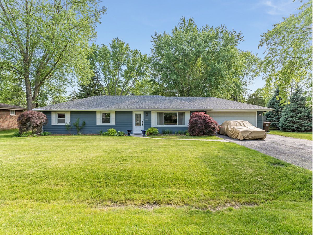 Homes Sold Pinecrest Joliet Illinois, 3016 Caroline