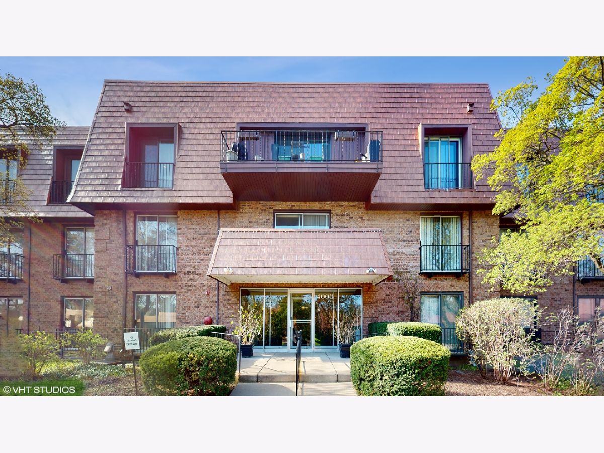 Condominiums Sold Normandy Hill Northbrook Illinois, 4000 Dundee