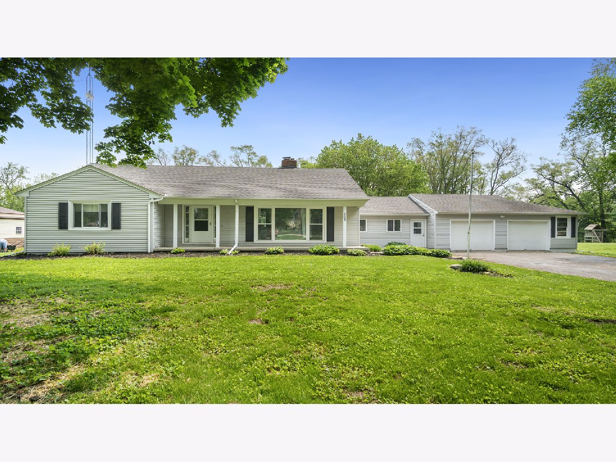  Sold Lindenwood Illinois, 307 Walnut
