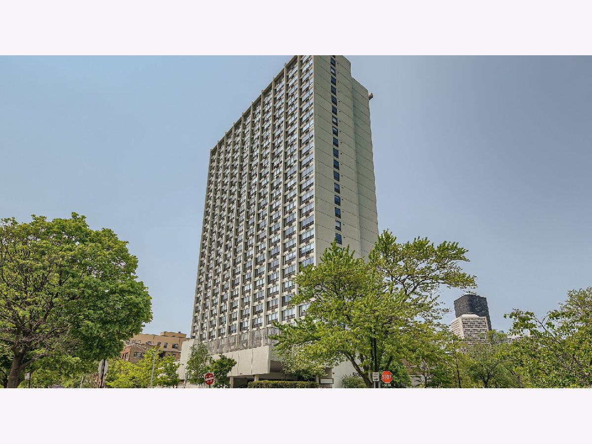Condos & Townhomes Sold Edgewater Beach Manor Chicago Illinois, 5100 Marine