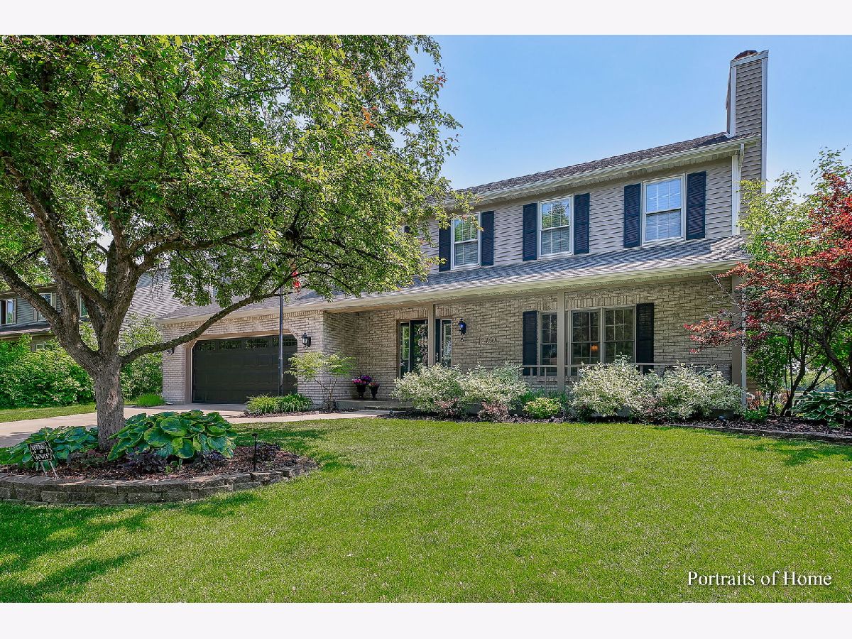 Homes Sold Sans Souci Aurora Illinois, 2450 Coach And Surrey
