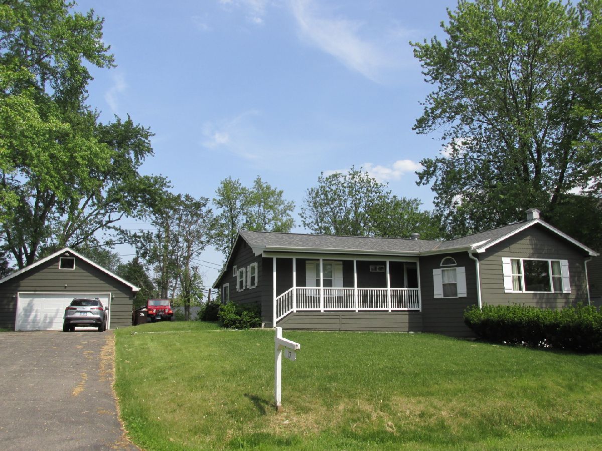  Rented Oakwood Hills Illinois, 17 Ash
