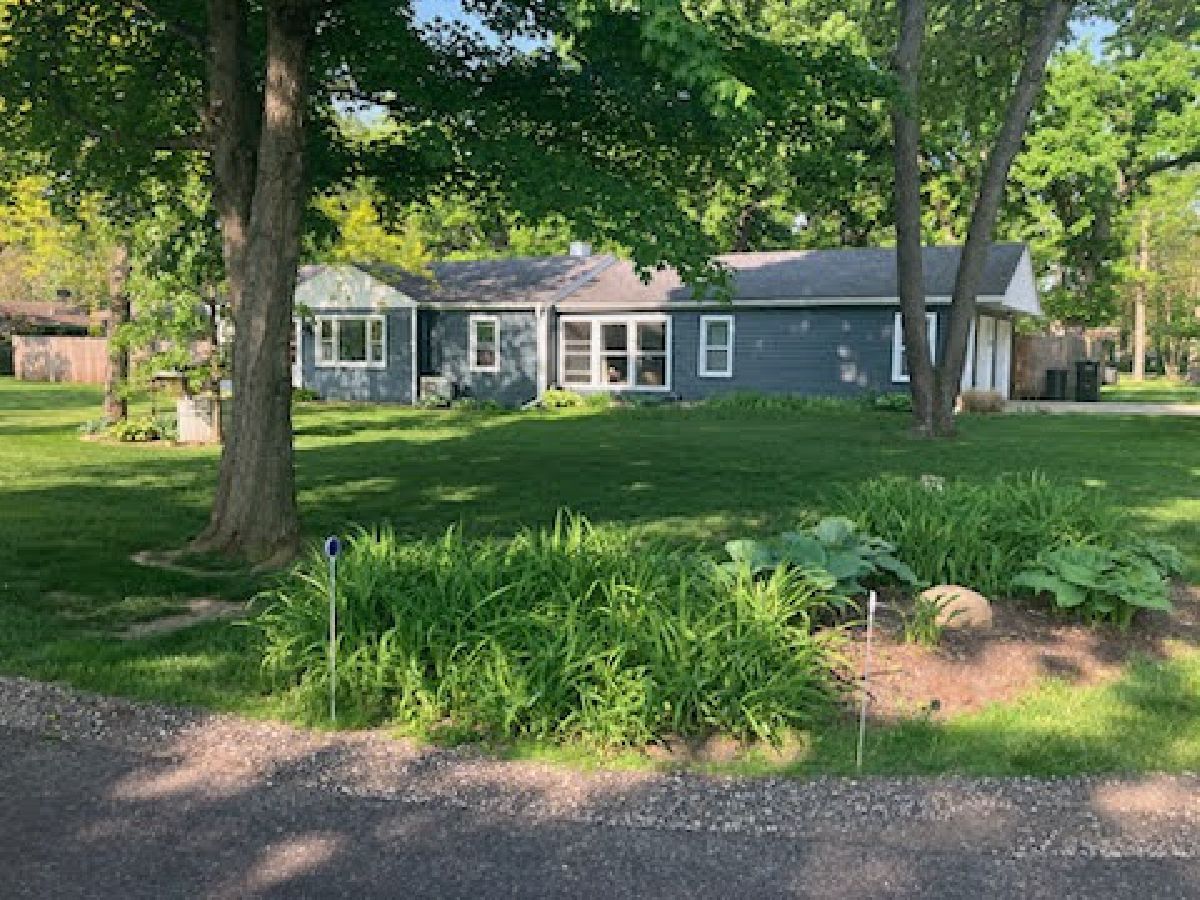 Homes Sold Mylith Park Island Lake Illinois, 27732 Walnut