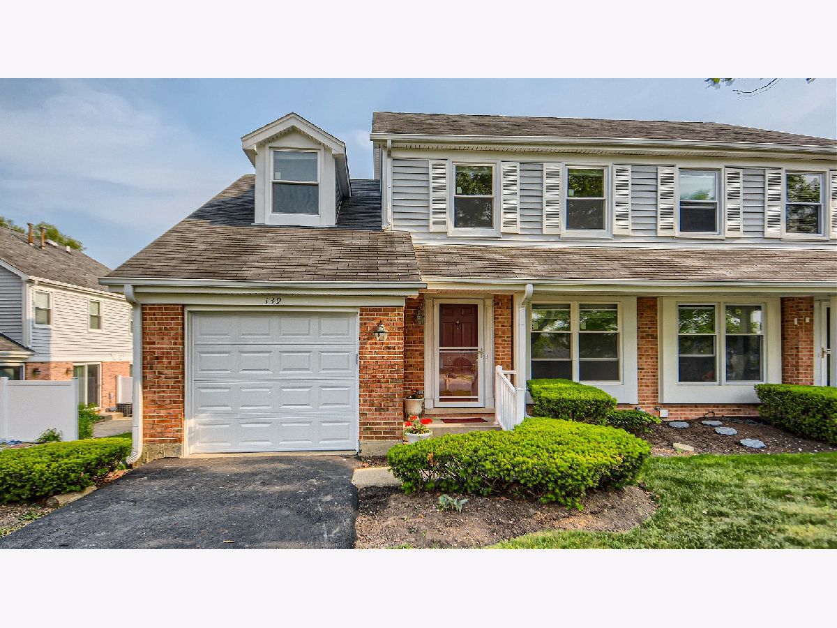 Condos & Townhomes Sold Brookhill Schaumburg Illinois, 139 Beech