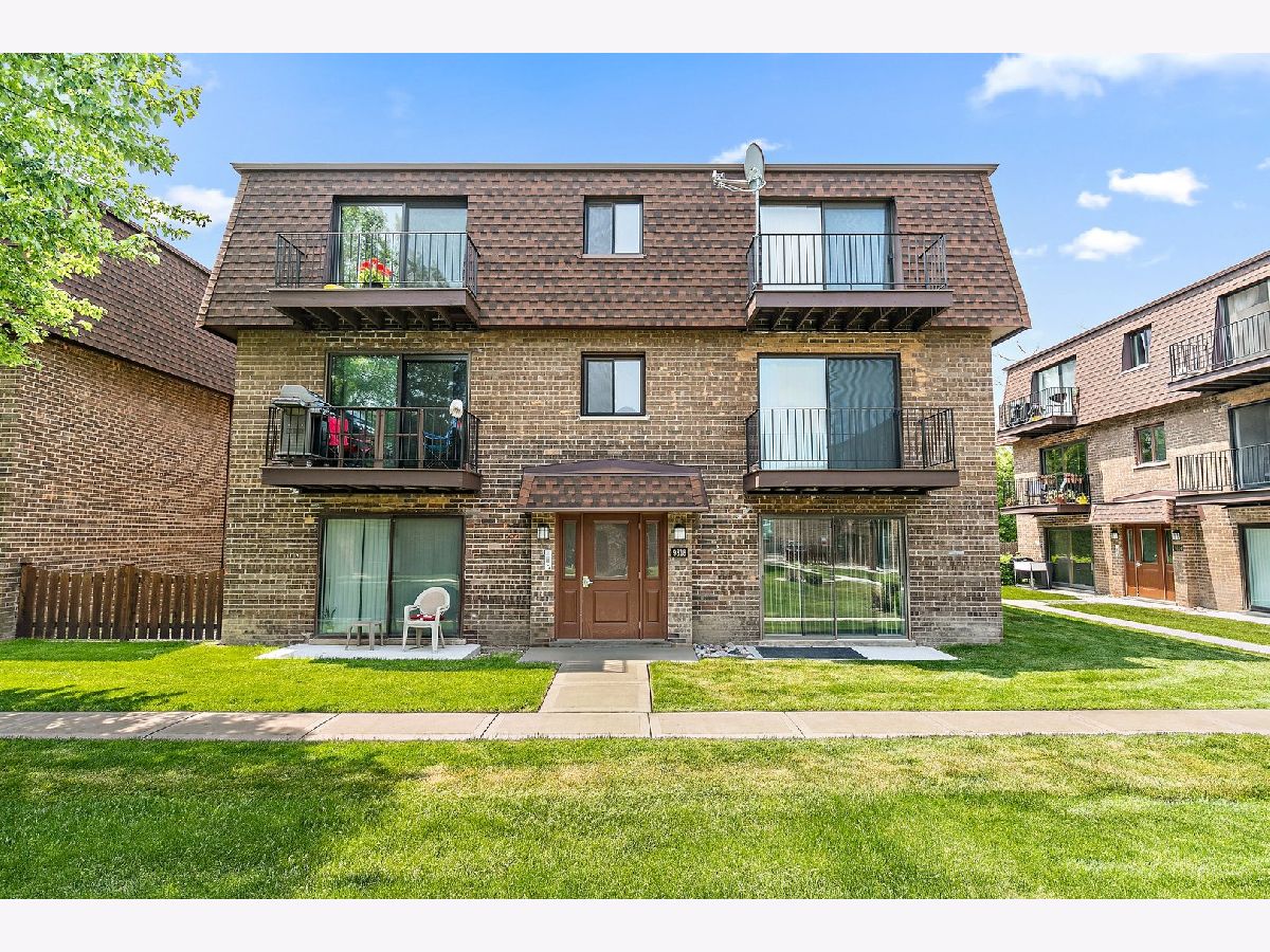 Condominiums Sold La Casa Bianco Des Plaines Illinois, 9818 Bianco