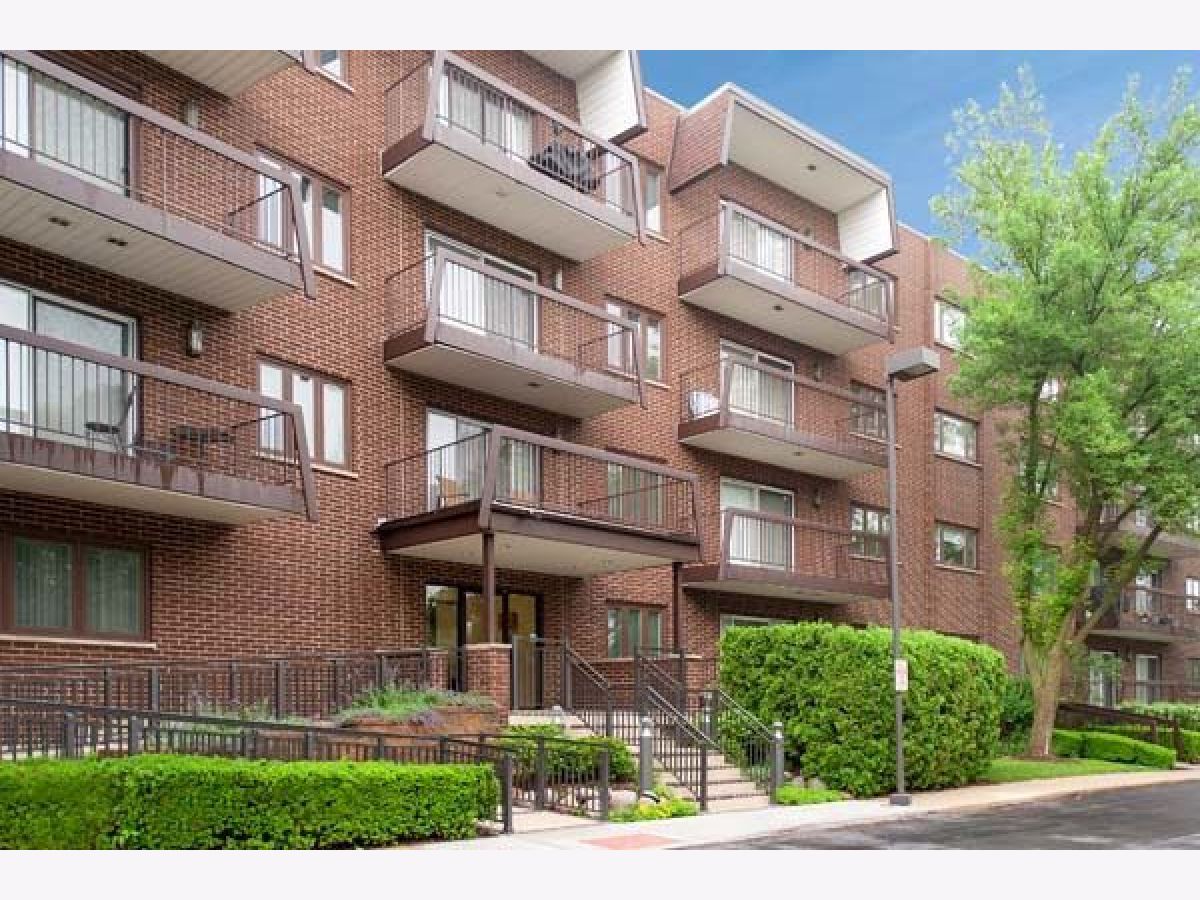 Condominiums Sold Grove Terrace Buffalo Grove Illinois, 300 Dundee
