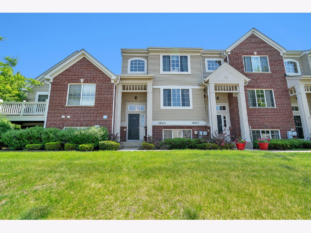 Townhomes Sold Kerry Ridge Chicago Ridge Illinois, 10323 Kerry Ridge