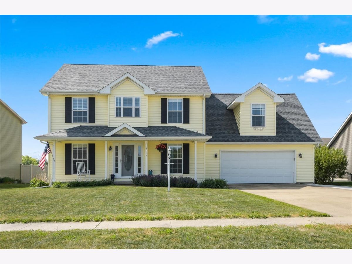 Homes Sold Appletree Monticello Illinois, 4019 Orchard