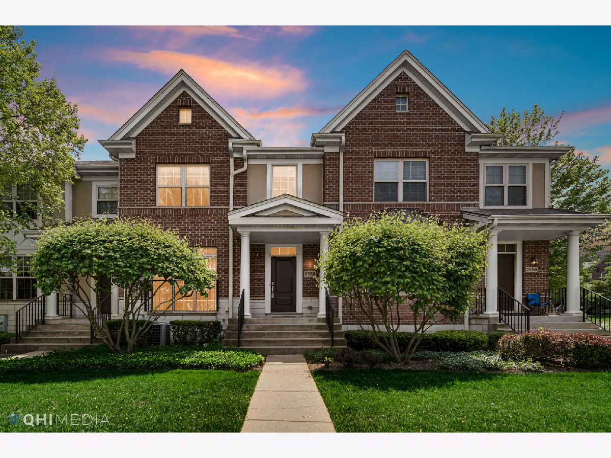 Townhomes & Homes Sold Waterbury Place Buffalo Grove Illinois, 2558 Waterbury