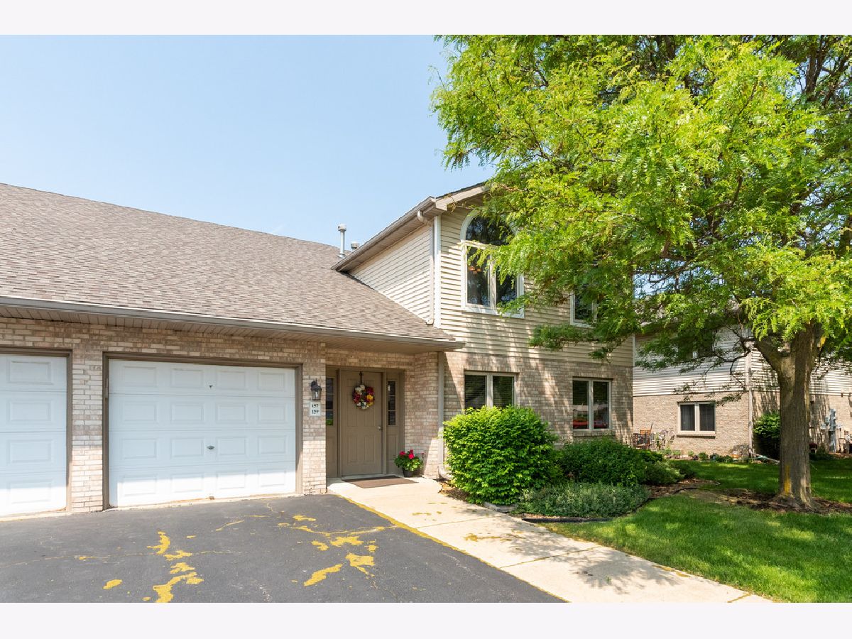 Condominiums Sold Golfview Estates Joliet Illinois, 159 Saenz