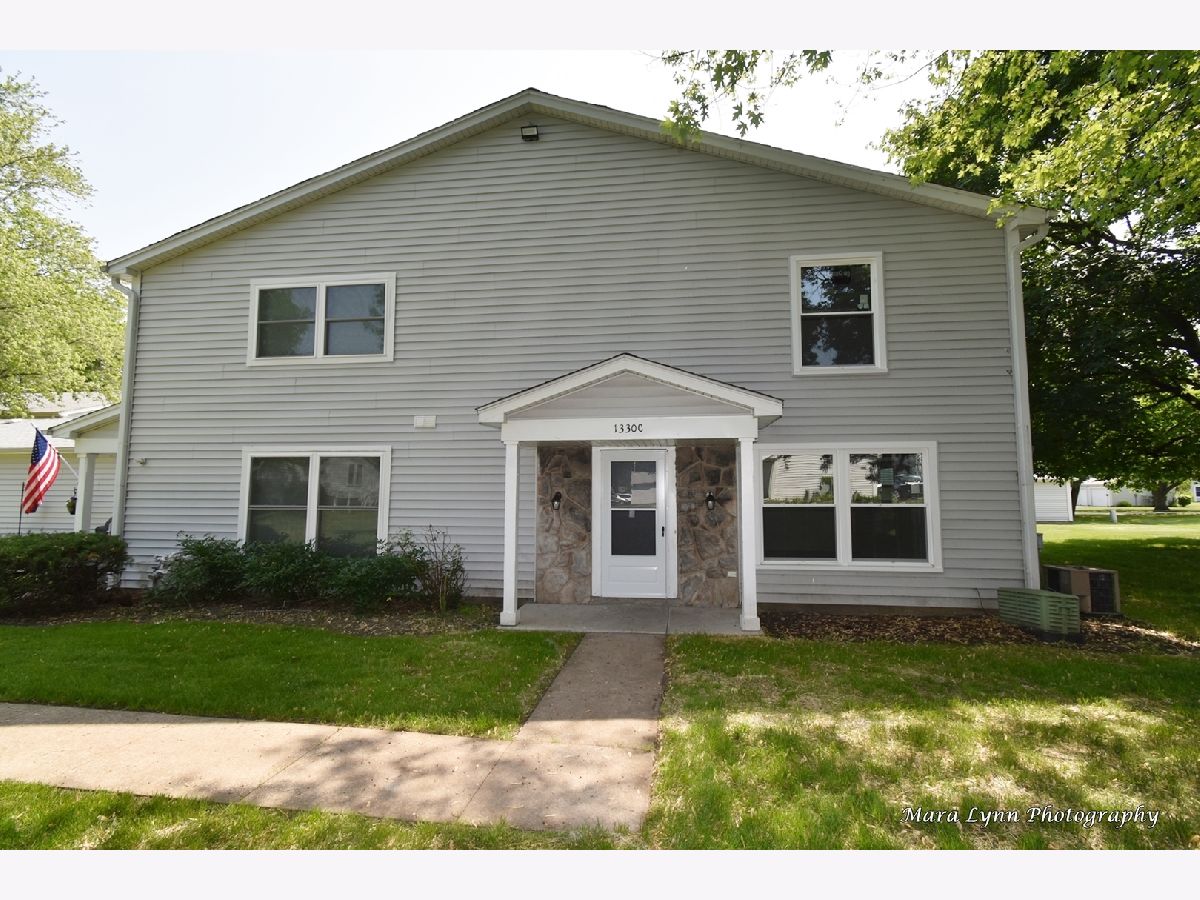 Townhomes & Condos Sold Ivy Glen Aurora Illinois, 1330 Glen