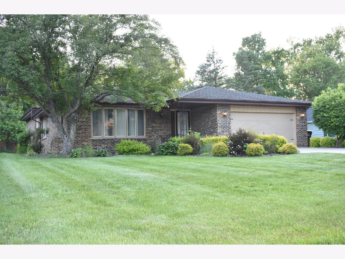 Homes Sold Connecticut Hills Frankfort Illinois, 528 Locust