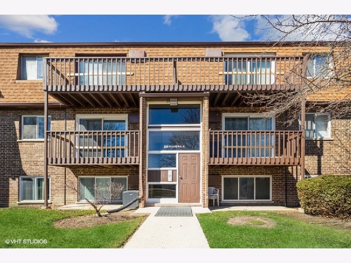 Condominiums Sold Boardwalk Elk Grove Village Illinois, 109 Boardwalk