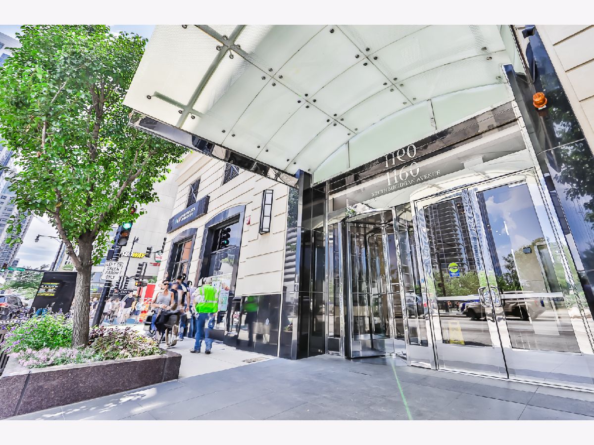 Condominiums Rented The Columbian Chicago Illinois, 1160 Michigan