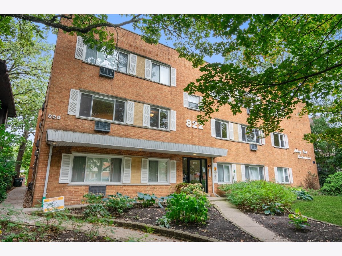 Condominiums Sold Asbury Park Condominiums Evanston Illinois, 820 Seward