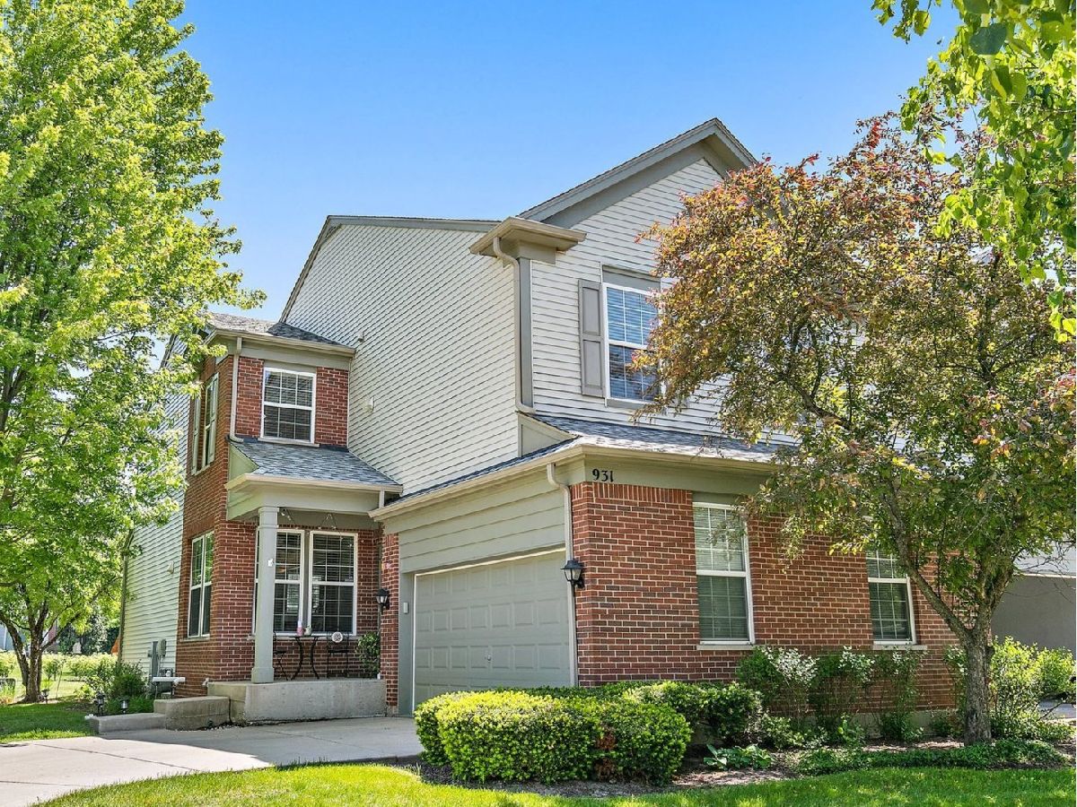 Townhomes & Condos Sold Forest Ridge Streamwood Illinois, 931 Elizabeth