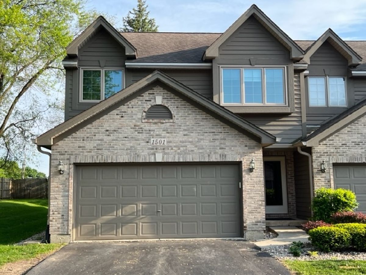 Townhomes Sold Pine Meadows Elgin Illinois, 1501 Arbor