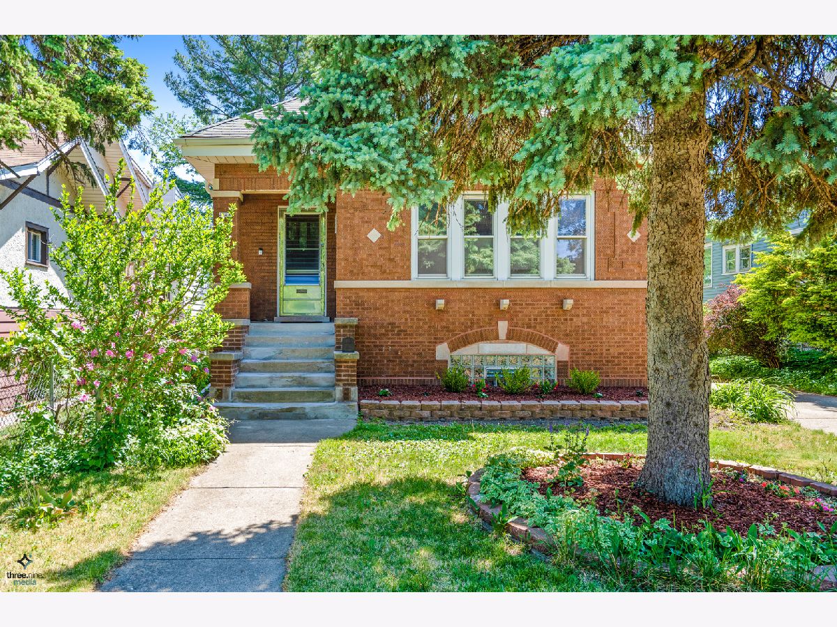 Homes & Condos & Townhomes Sold Montclare Chicago Illinois, 2523 Sayre