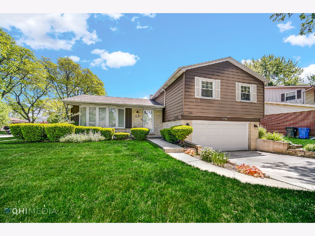 Homes Sold Woodview Manor Mount Prospect Illinois, 1719 Mura